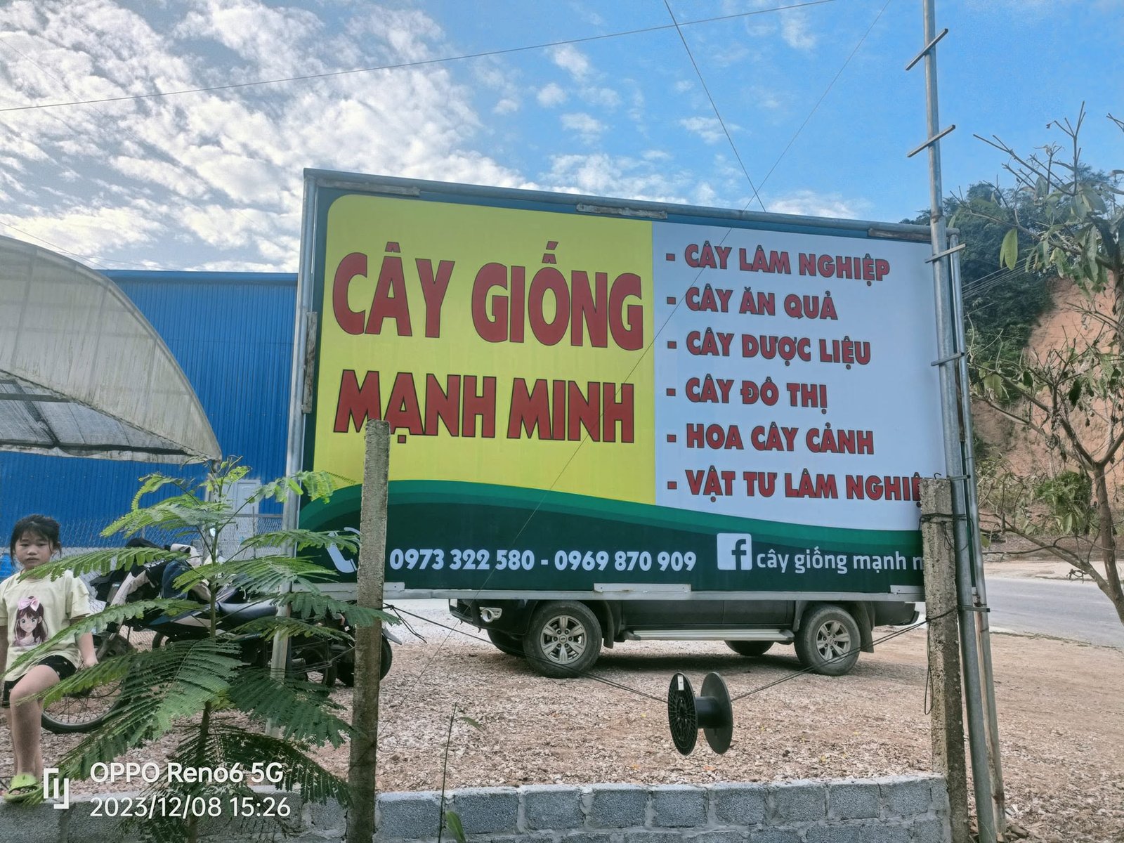 Xe giao cây giống Mạnh Minh